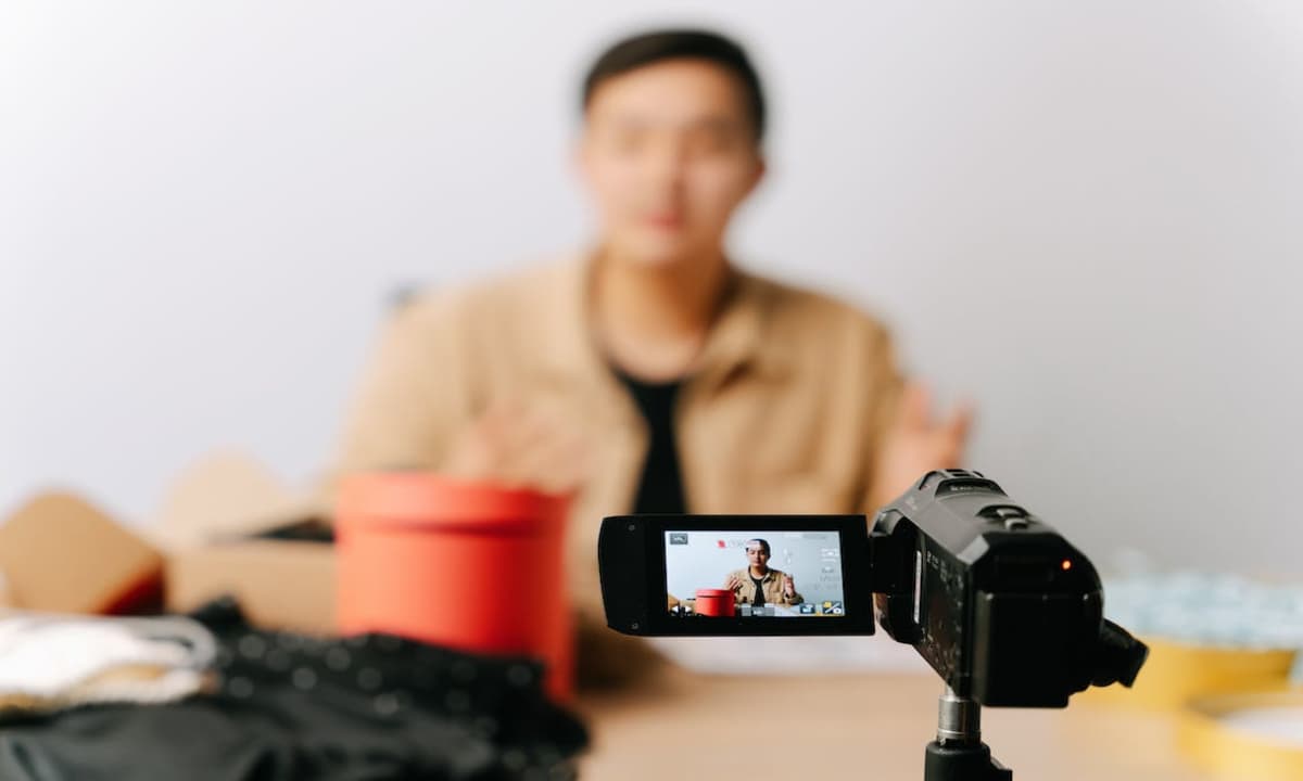 How To Make a Product Demo Video and 10 Best Examples to Inspire You
